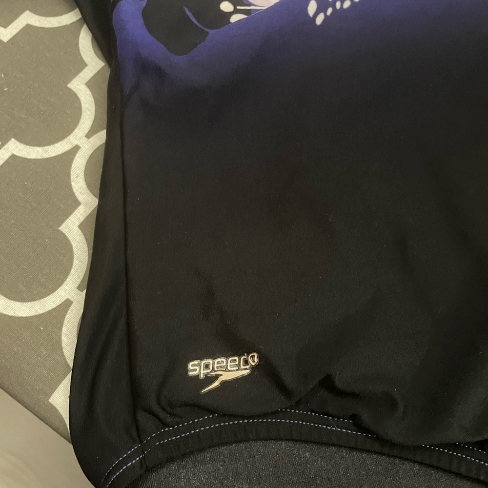 Ladies Speedo swim suit - Picture 4 of 4